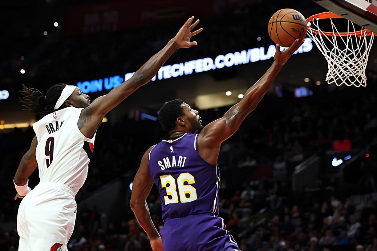 湖人4连胜，123-115击败波特兰开拓者队，NBA后场谁是真王？