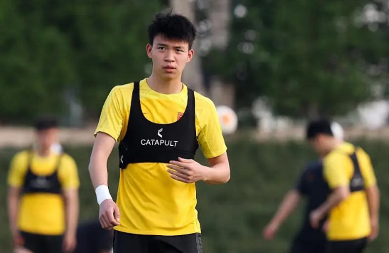 30人名单亮相：U22国足带着疑问征战熊猫杯，英超球探看着发愣