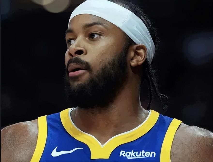 勇士118-107胜太阳：库里23中9、穆迪24分，NBA第三节竟然崩盘？