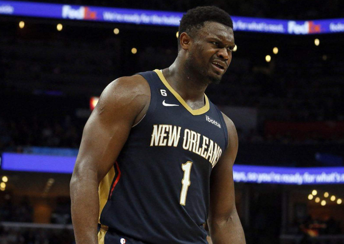 锡安左腿腘绳肌伤7-10天，鹈鹕2亿美元合同在NBA像摆设