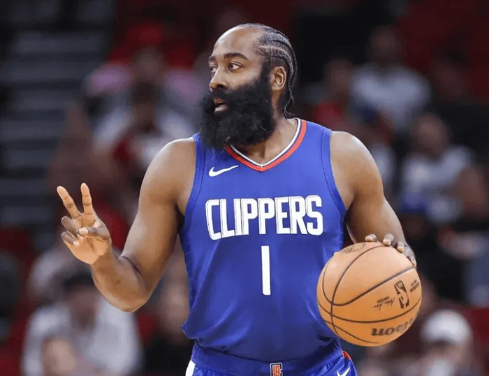 快船107-126被雷霆按在地上摩擦，哈登六场24.7分还得拼命救火（NBA）