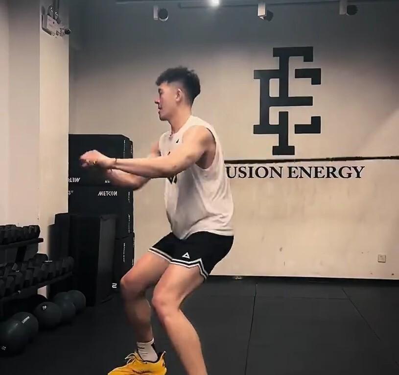 7人轮换撑不住！辽宁U22全运会靠213cm中锋救火，CBA轮换告急