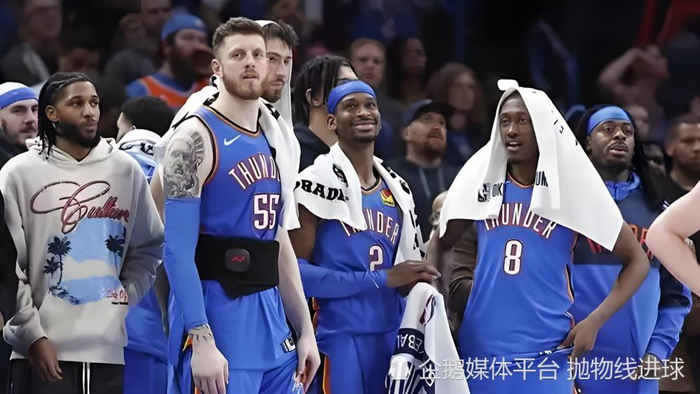 雷霆8连胜冲上NBA第一，管理层稳住班底比湖人2020拆散贵多少？
