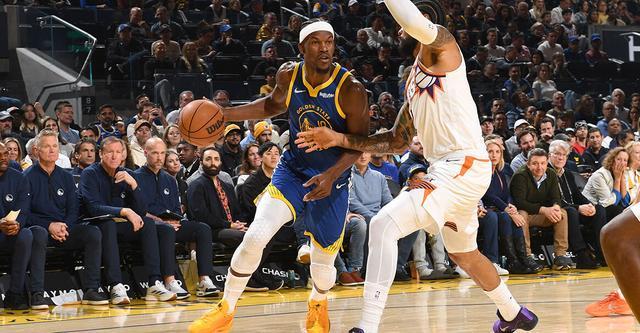 118-107！勇士队赢球但吉米·巴特勒背痛成疑，史蒂夫·科尔还能圆场吗？NBA还要等答案