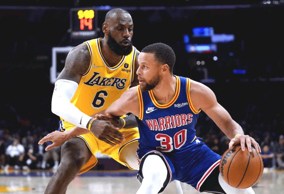 威少26分12板那夜：NBA老将对决，库里26.6分、哈登23.3还行不行？