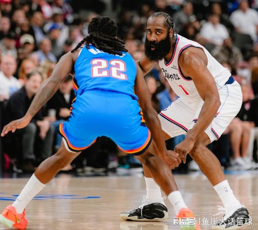 快船队3胜太扎心：NBA赛场107-126输给雷霆，卢指导该动刀吗？