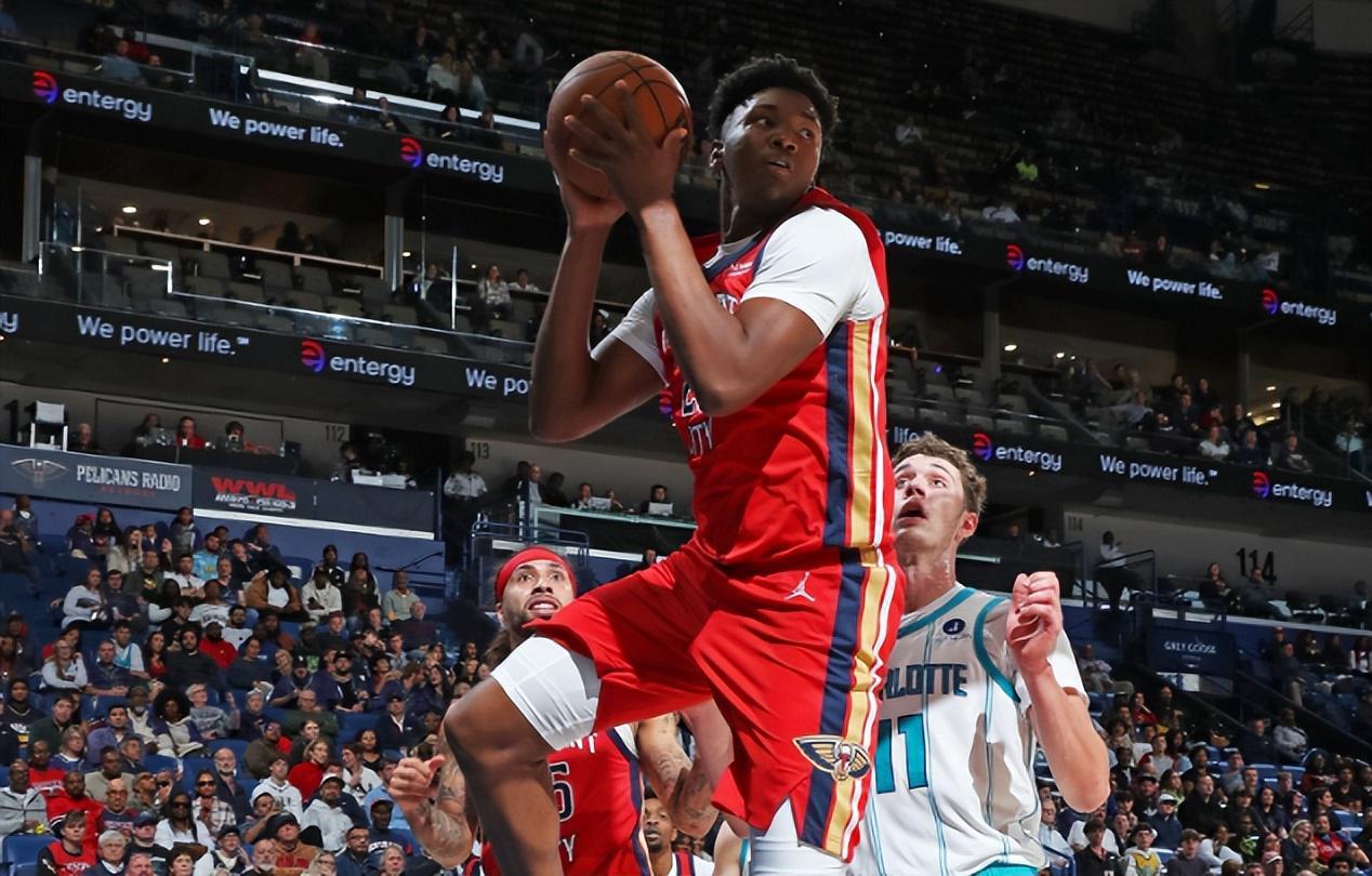 新奥尔良鹈鹕116-112终结6连败，20岁奎因替补爆发让人想起乐透好运