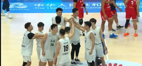 李弘权40分11板，上海107-83横扫：像NBA球星在亚洲开单挑