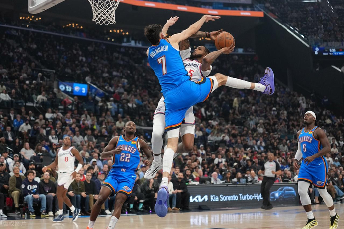 雷霆126-107打爆快船：亚历山大30分续写80场轶事，NBA又见单骑戏码