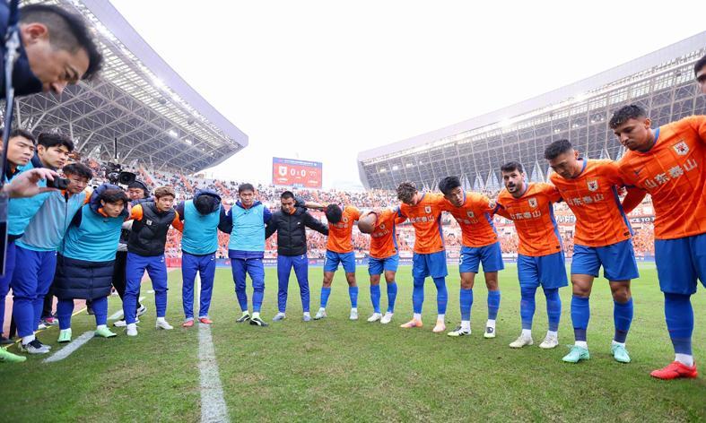 鲁能3场像热身，英超都能笑出声？崔康熙与瓦科的薪资大戏