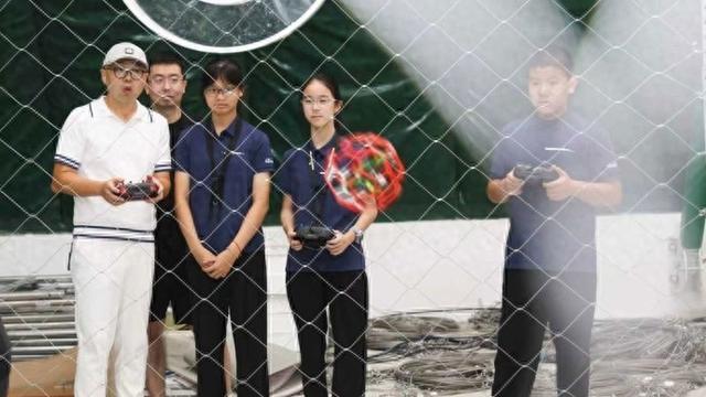 45队抢位、18国来战：空中足球世界杯落户上海市，连英超球迷都瞪大眼