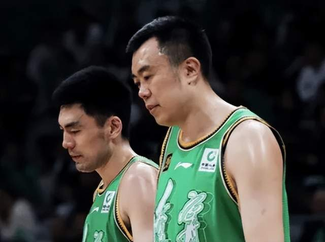 辽宁124-60血洗中国澳门，CBA两连胜，付豪21分秀肌肉