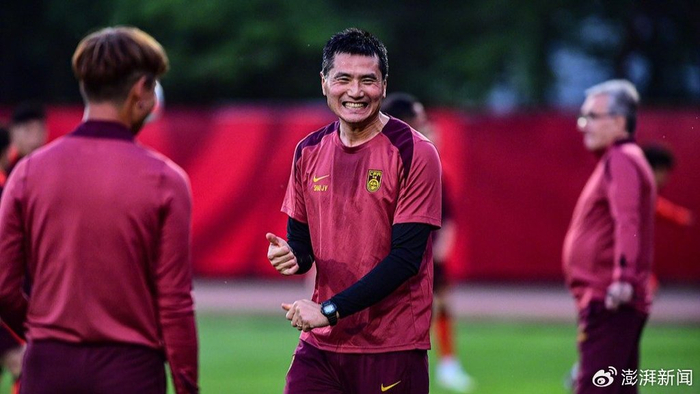 46岁土帅上任国足：15胜与29轮数据能否复制郭士强的CBA魔术？英超也在看笑话