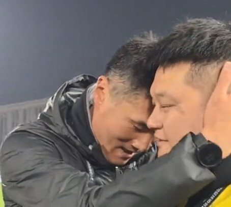 中超还剩1场，邵佳一上任国足主帅，英超教练们笑不笑