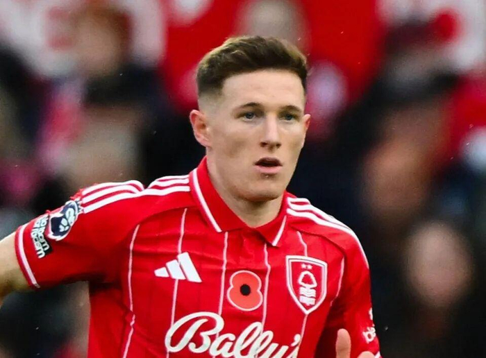 曼联盯安德森：6000万对1亿，英超冬窗谁会妥协？