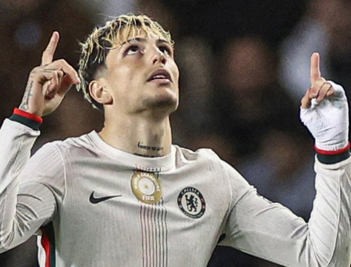 欧冠11月6日：加纳乔21岁首球，切尔西11人扳平2-2搅局曼联旧账