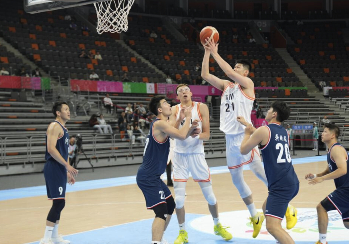 124分狂屠！辽宁2连胜像CBA热身，上海107分像NBA三分演出