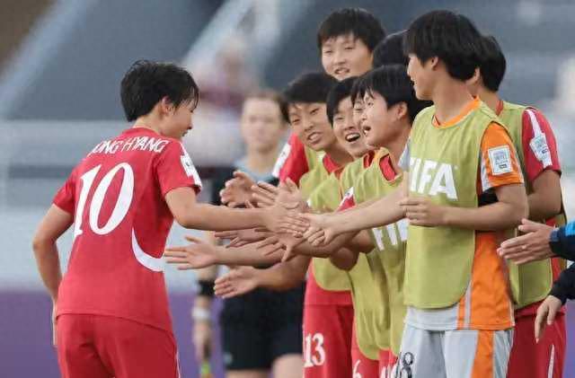 朝鲜6连胜再进决赛，2-0打懵巴西，英超都没这么霸气？