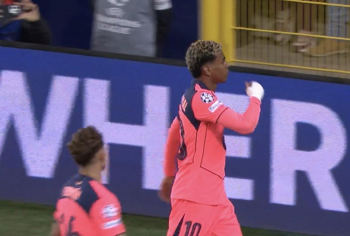 18岁115天！欧冠联赛第7球出炉，巴萨小将直接把基利安·姆巴佩纪录剁掉一个头