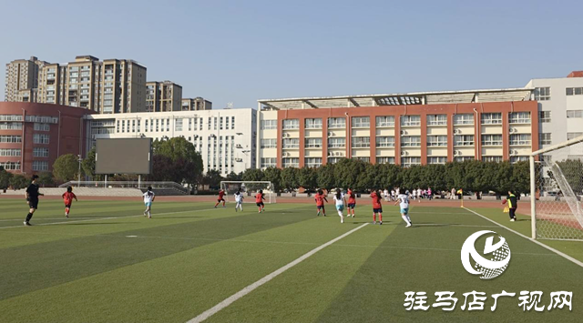 驻马店市市长杯86队1400人开战，校园足球联赛热闹堪比英超冬窗