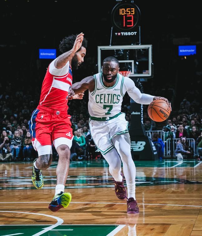 绿军136-107血洗奇才，泰勒·布朗35分，NBA这场赢得太轻松？