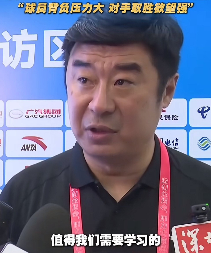 U20全运会1-2，山东队被浙江队敲醒，韩鹏像英超教头被逼学NBA临场