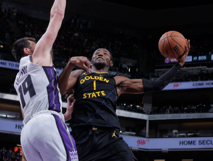 NBA常规赛：残阵勇士121-116惜败，威少第204次三双把比赛收走？