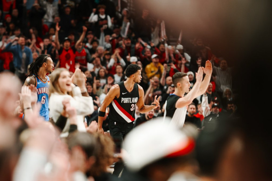 开拓者21分大逆转终结雷霆8连胜，亚历山大狂砍35分奈何队友成摆设