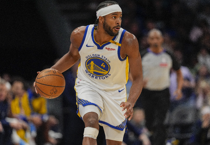 勇士116-121惜败国王，NBA夜场数据说明问题：3人在线其余全在度假