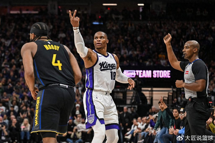 威少360万底薪打爆NBA七队三双纪录，国王121-116压勇士！别跟我说这不是传奇