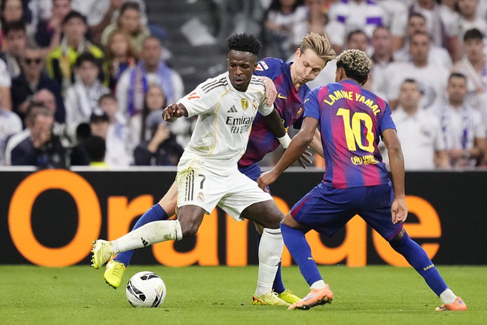 25岁维尼修斯或走人，英超4豪门抢人，皇马还能坐视不管？