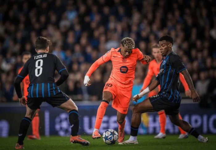 布鲁日3-3巴萨：亚马尔欧冠13次参与，西甲新秀比肩基利安·姆巴佩？