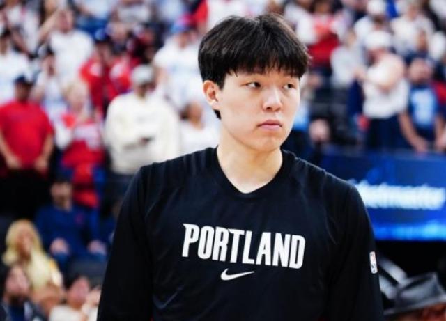 杨瀚森连三场DNP，开拓者121-119断雷霆8连胜，NBA该让他去哪练级？