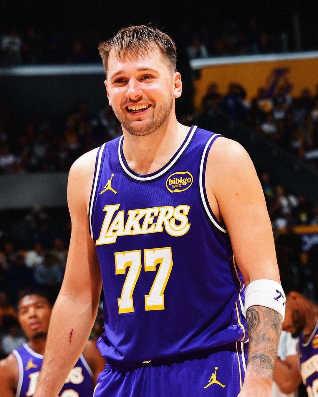 湖人118-116险胜马刺，卢卡东契奇刷爆数据，NBA历史又一神迹？