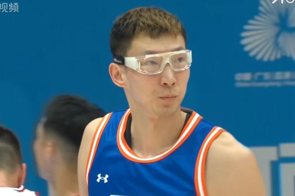 全运会四川队117-84痛击香港，胡金秋周琦合砍超80分，三连胜就这水平？