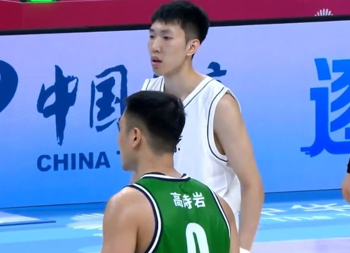 90-93惜败：廖三宁投篮挂了，北京在2025全运会男篮资格赛像场CBA练兵