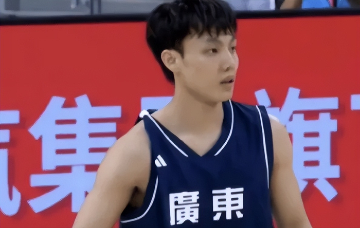 广东96-73拿下江苏，徐杰29分爆发，胡明轩7投0尴尬继续，CBA真是大戏连台