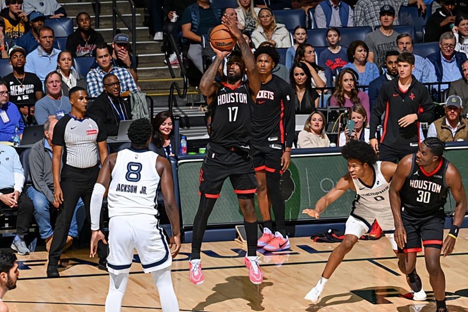 火箭5连胜攀至西部第3，伊森三分火力全开却被团队拖后腿，锋线新星如何撑起NBA外线？