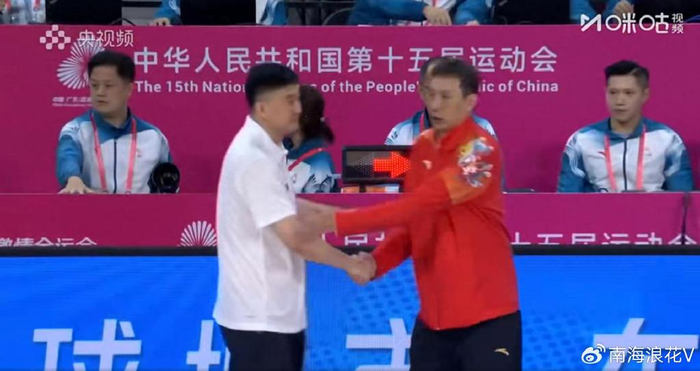 12人都是国手，广东队CBA名头压顶却只赢两场还像NBA表演队？