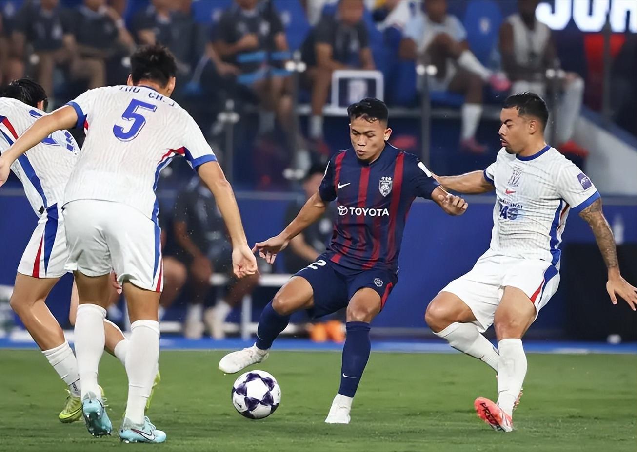 东亚区亚冠4轮1-3惨案，上海申花顶薪外援比英超替补还像摆设