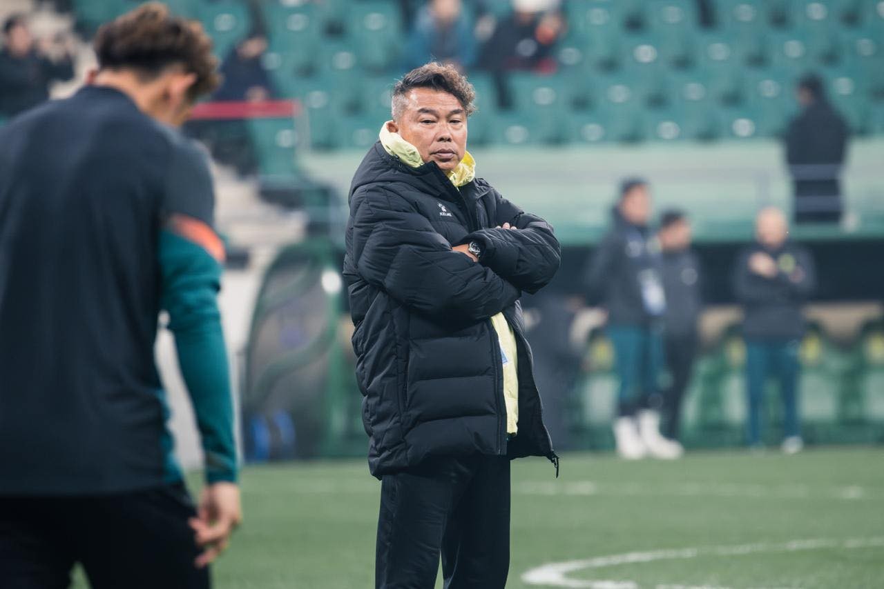 北京国安3-0干趴大埔，李志坚怼说防守拼了半场，联赛真残酷