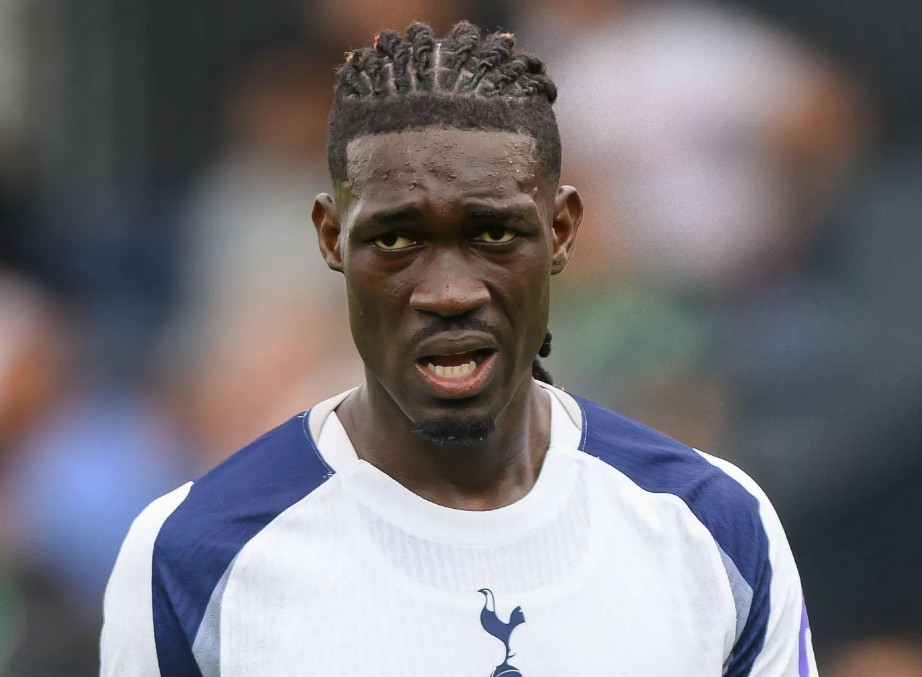 834,334英镑疑被转走？英超比苏马场外风波让托特纳姆热刺尴尬