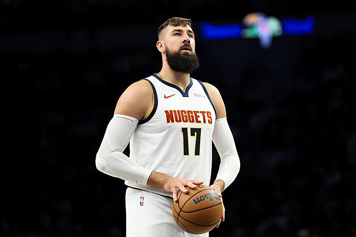 1000万合同只保200万？丹佛掘金队在NBA用瓦兰丘纳斯当内线交易筹码