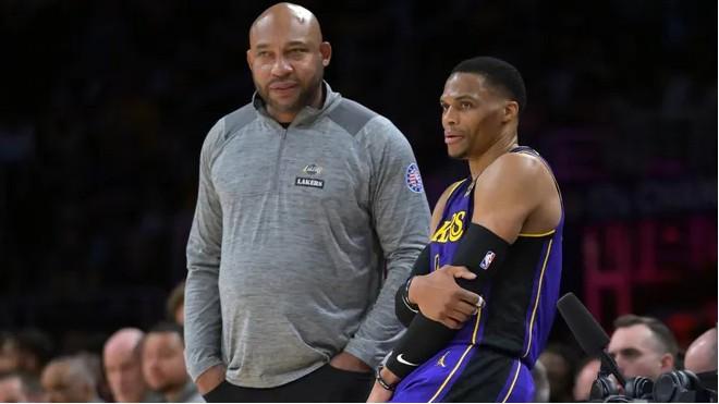 湖人威少薪资拆队换库兹马都没用，NBA三顶薪真买不来冠军？