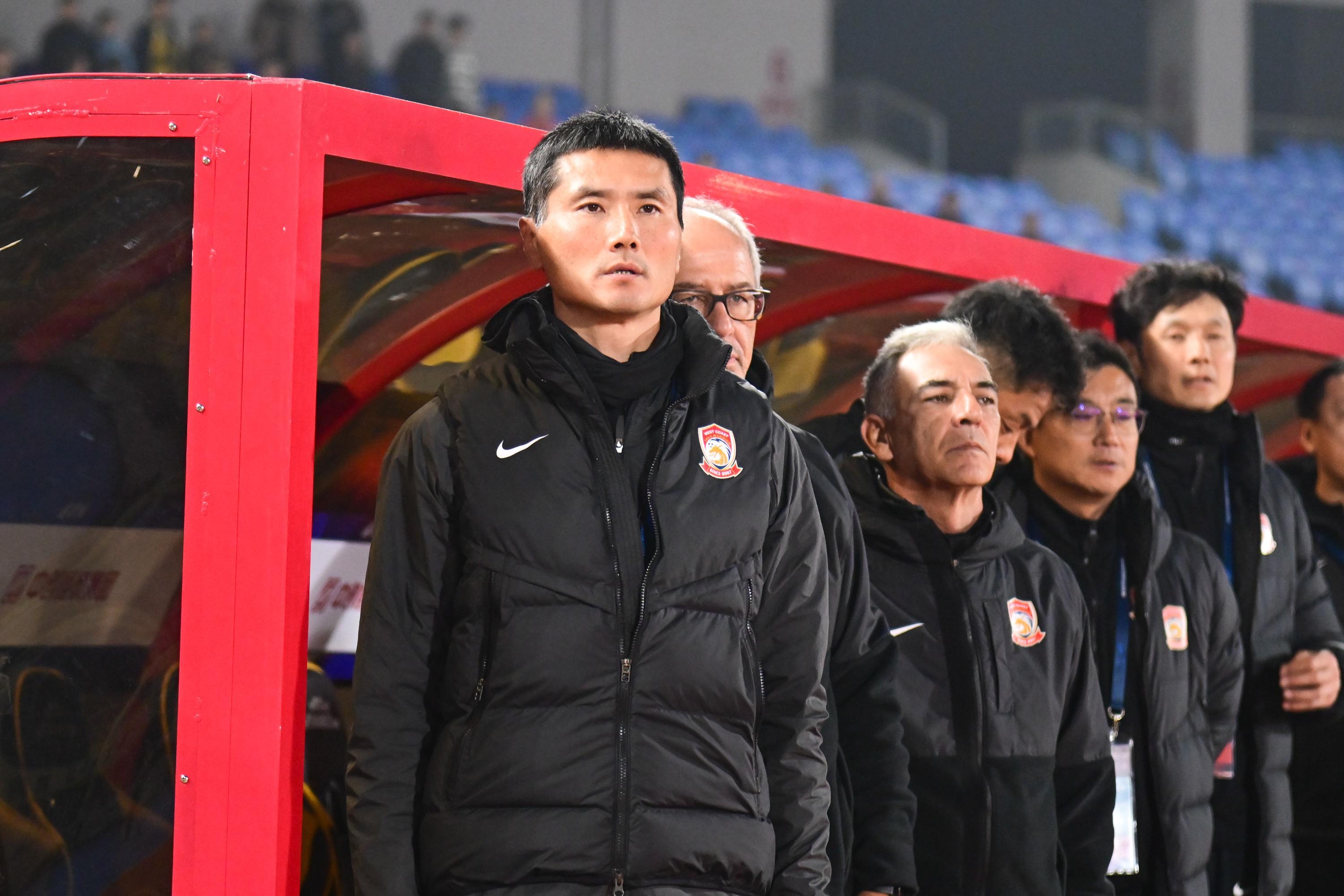 45岁震荡：邵佳一进国足，郑智接手西海岸能稳住中超中游？