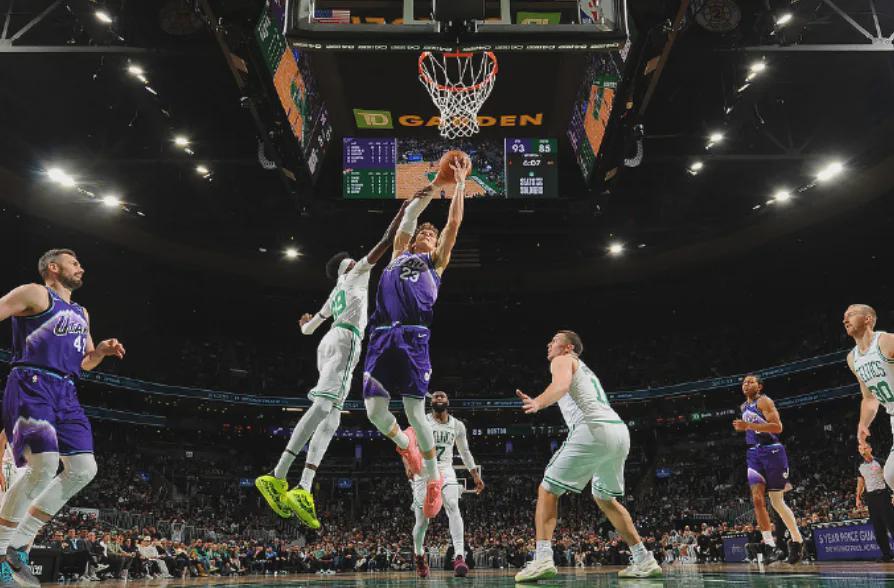 105-103险胜！乔治31分带队抢戏，nba这局爵士把绿衫军打懵了