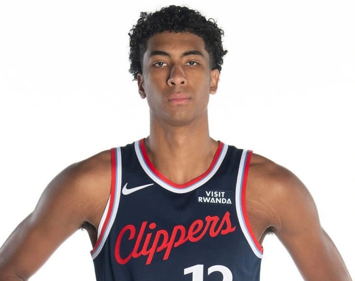 102-115惨败！快船3连败，NBA轮换像退休会，太阳三分吓人