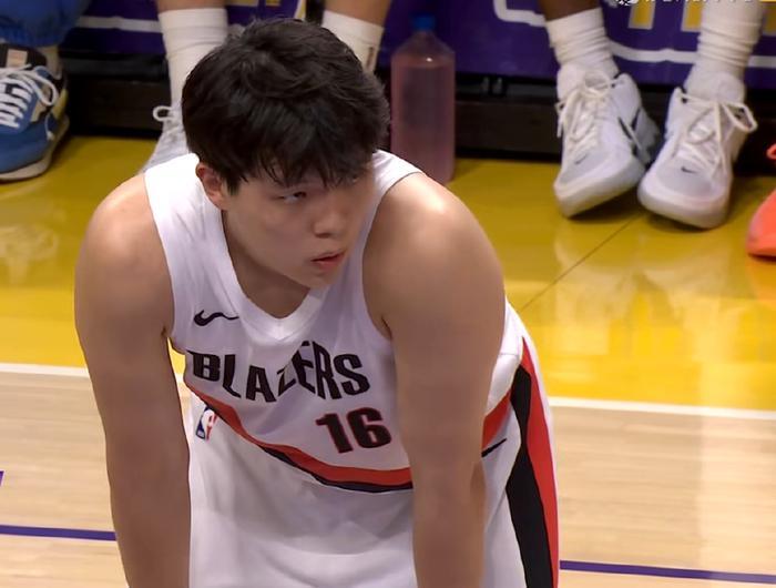 NBA本季10大体重王：从122.5kg到138.3kg，谁是隐形武器谁是隐患？