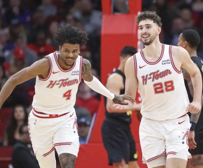 火箭5连胜客战马刺：西部第3对第5的NBA年轻人硬碰硬，比分到底会偏哪边？