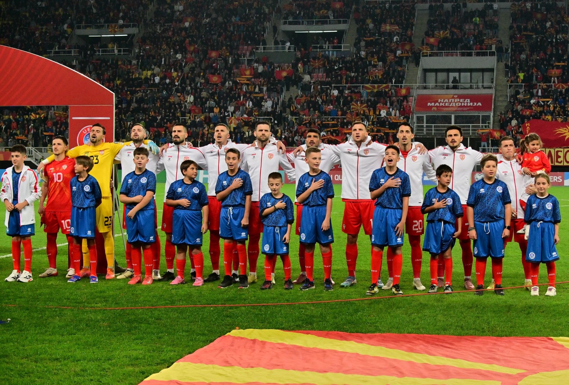 23人新名单：北马其顿把希望压在埃尔马斯，英超看着也急